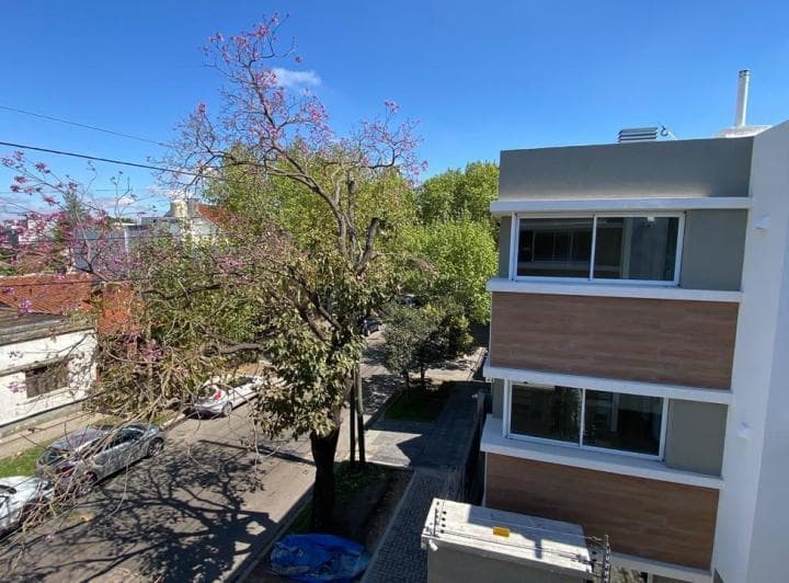 Venta Departamentos Dos Ambientes con Cochera en Construcción en Banfield Este - 5