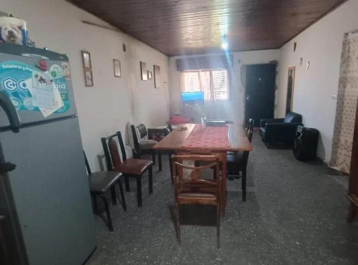 Casa en Venta - 5 Dorm. 2 Baños - La Matanza - 5