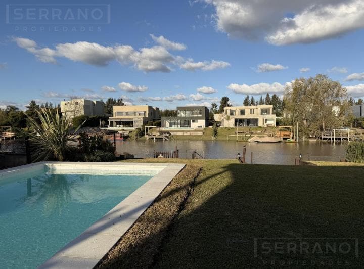 Alquiler Casa de 6 Ambientes con Pileta, Muelle Propio y Salida Al Río Luján en San Marco, Villanueva - 2