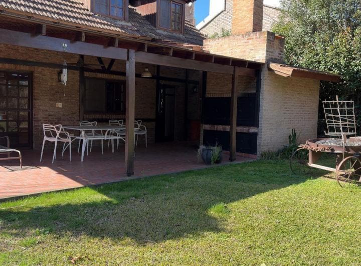 Venta Casa Praderas de Lujan 4 Amb Pileta - 4