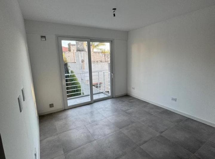 Departamento 2 Ambientes en Venta - Apto Credito - Bernal - Alquilado - 5