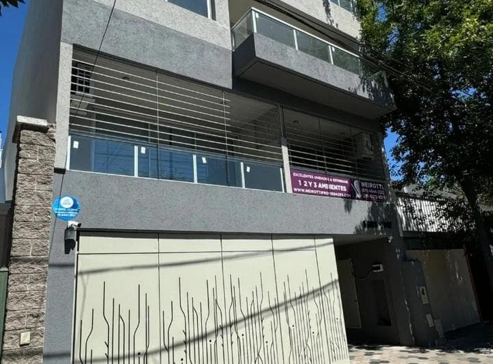 Oficina en Alquiler en Villa Devoto (Solo Alquiler Comercial). - 2