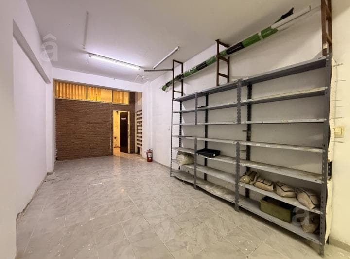 Local en Venta en Villa Ballester - 41 m² - Sobre Calle Principal - 2