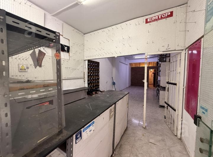 Local en Venta en Villa Ballester - 41 m² - Sobre Calle Principal - 5