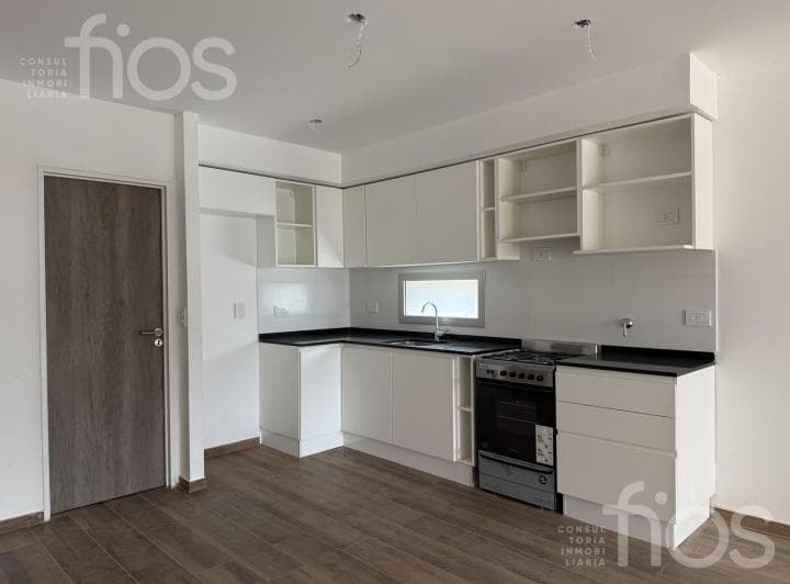 Venta Departamento a Estrenar con Posesion Inmediata Dos Dorm. en Barrio Lourdes - 2