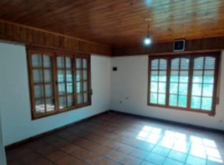 Casa en Venta - 3 Dorm. 2 Baños - 535 m² - Colinas Verdes - 2