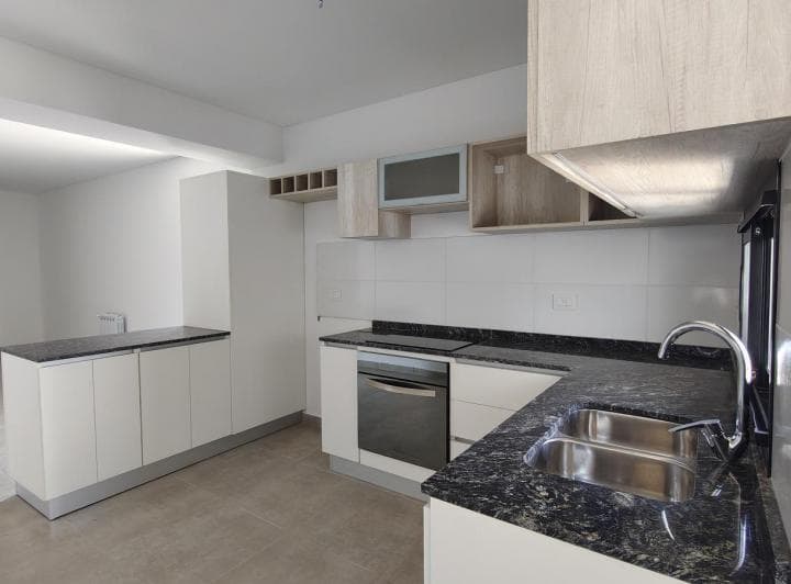 Venta Departamento 2 Dorm., Cochera y Amenities - Abasto - 5