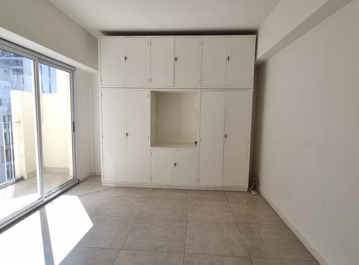 Excelente Departamento con Doble Balcón - 4