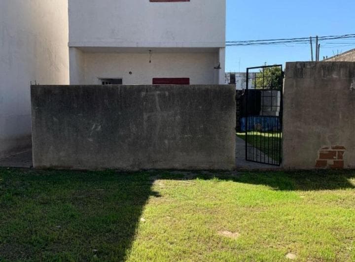 Departamento en Venta - 1 Dormitorio 1 Baño - 200 m² - Merlo - 3