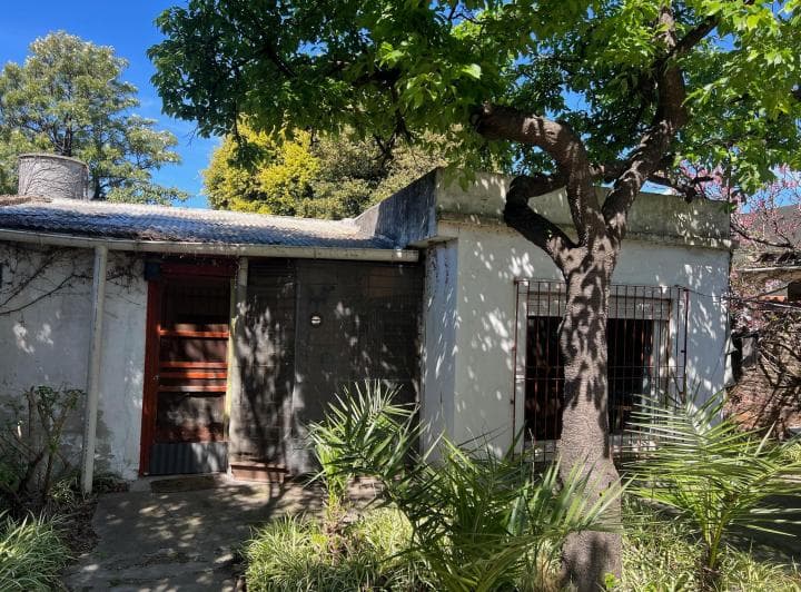 Casa 3 Ambientes con Jardín y Cochera — Quilmes Oeste — Venta Directa Dueño - 3