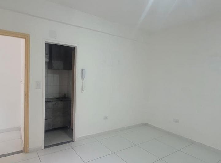 Alquiler Departamento 1 Ambiente en Ramos Mejia Muy Buen Estado Céntrico - 4