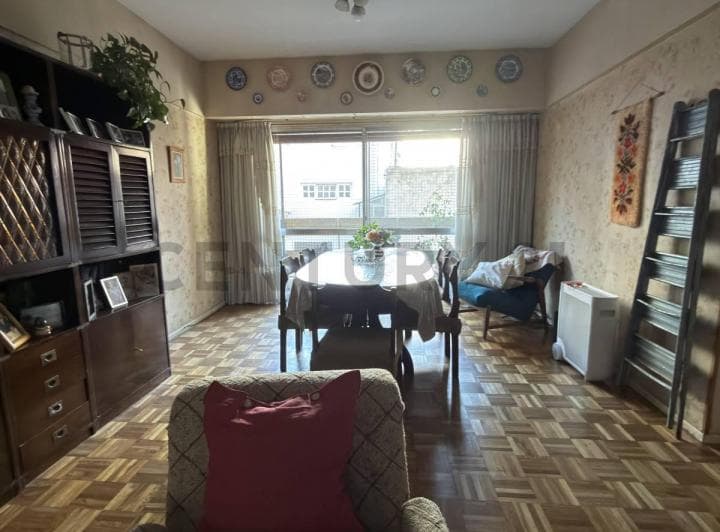 Coghlan - Departamento 4 Ambientes Al Frente con Balcón y 2 Baños. - 5