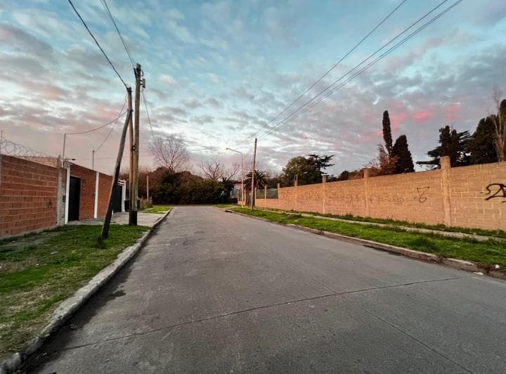 Venta de Lote 400 m² Villa Luzuriaga, San Justo - 4