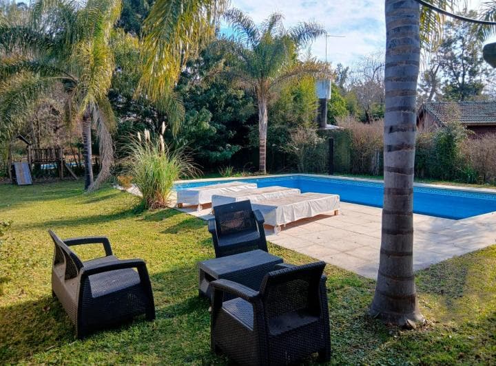 Venta - Casa Quinta 5 Ambientes – Barrio Parque Gorriti - Francisco Álvarez - 2