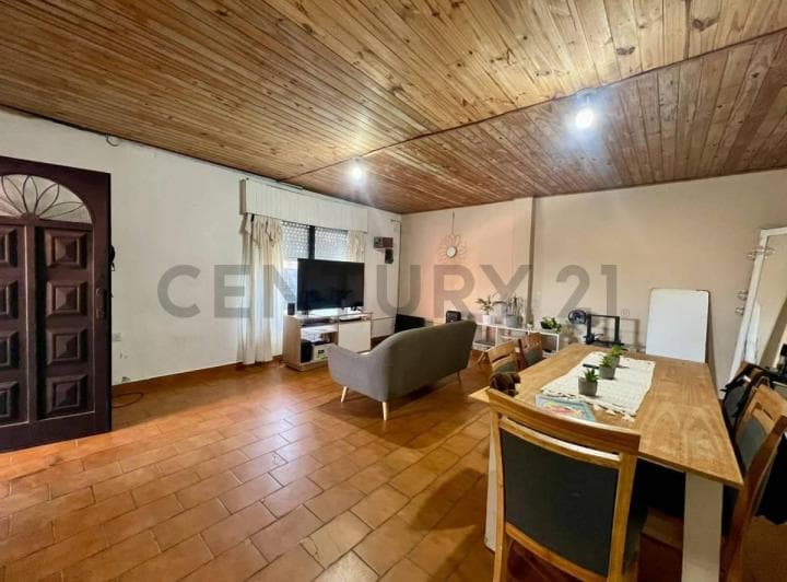 Venta Casa 4 Amb en Ituzaingo Norte + Depto 2 Amb Independiente (Apto Credito) - 3