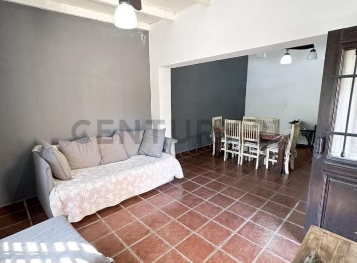 Venta Casa en Bella Vista - 2