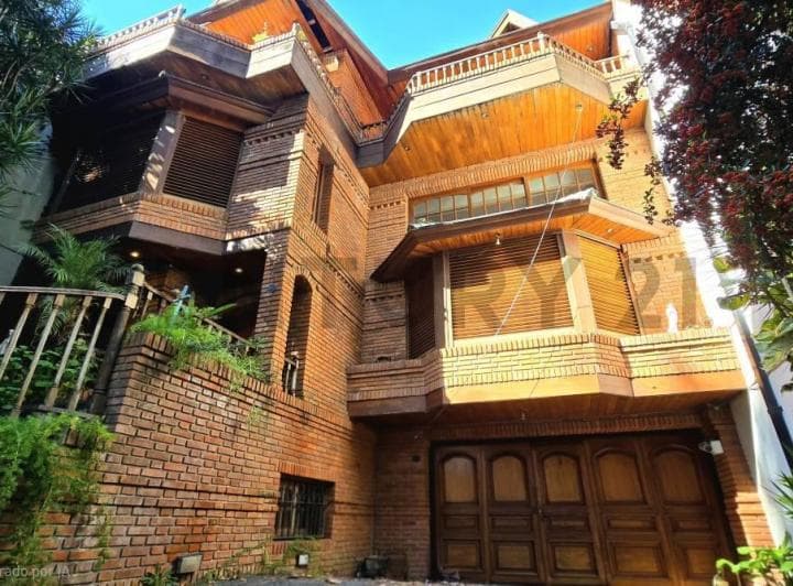 Venta Casa Belgrano R con Cochera, Pileta, Jardin, Quincho y Sauna - 3