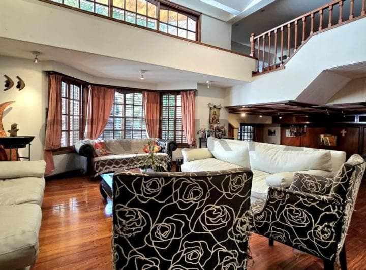 Venta Casa Belgrano R con Cochera, Pileta, Jardin, Quincho y Sauna - 5