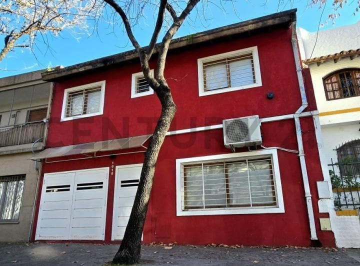 Venta Casa 4 Ambientes con Garage, Patio y Quincho. Se Acepta Permuta Monoambie - 2
