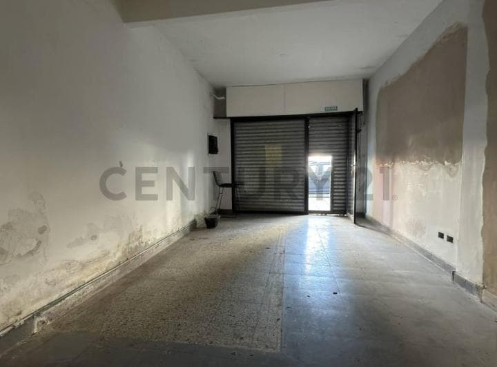 Villa del Parque - Local Comercial 33 m², Muy Buena Ubicación - 3