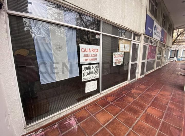Local Comercial en Venta La Plata - 3