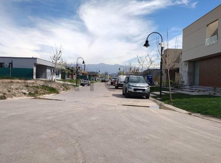 Gran Terreno en Venta en B° Gran Boedo - Luján de Cuyo - 4
