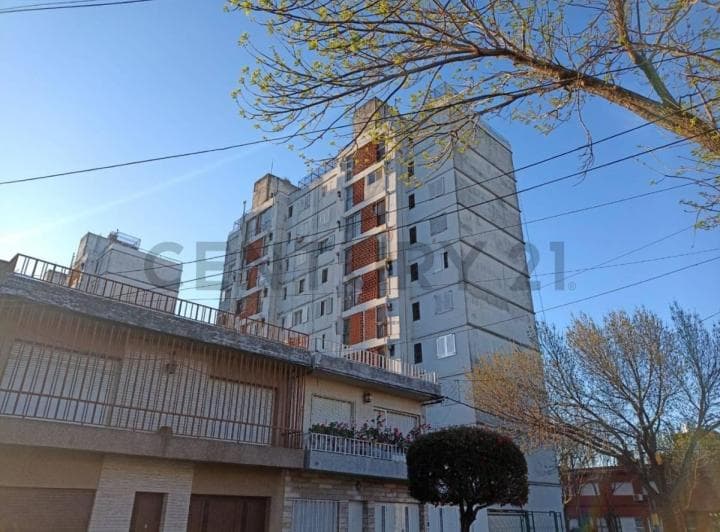 Venta - Departamento 2 Dorm. - España y Hospitales - Rosario - 2
