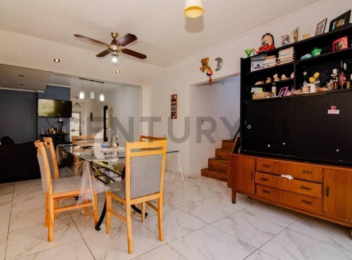 Venta Casa de 2/3 Dorm. con Frente de Local y Cochera Doble en Alvear, Ros - 3