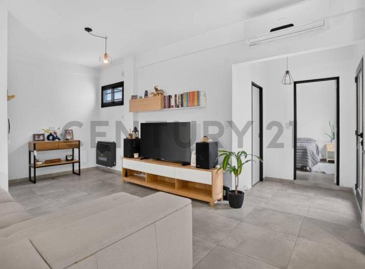 Hermoso PH 2 Amb con Patio y Terraza Propia - Permuta - 5