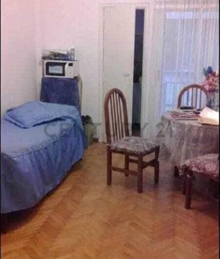 Venta de Monoambiente con Balcón Frances en Flores, Ideal Inversión. - 2