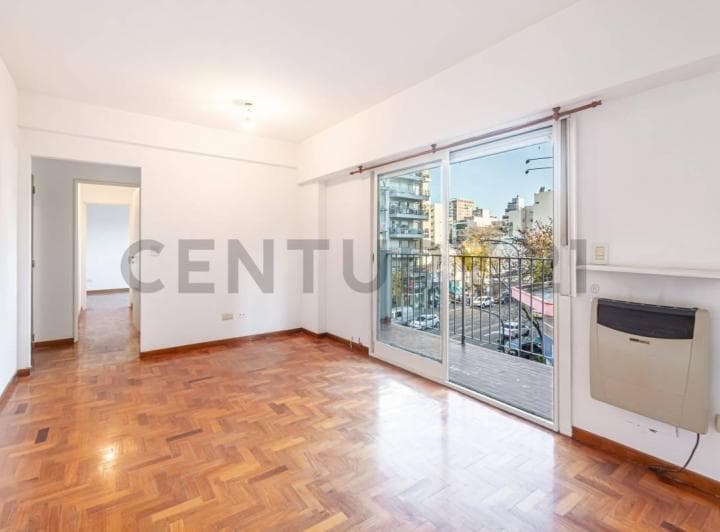 Venta Depto 2 Ambientes Vista y Balcon - Coghlan - 4