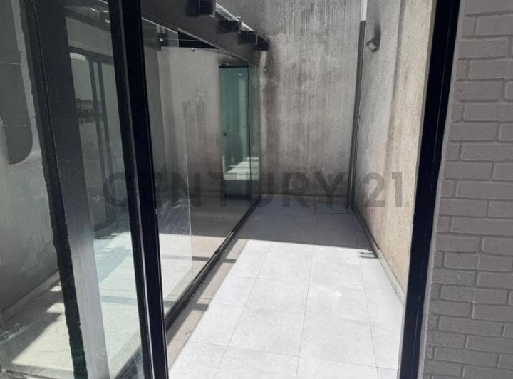 Venta Departamento 2 Ambientes con Patio y 2 Baños Completos en Excelente Ubicac - 5