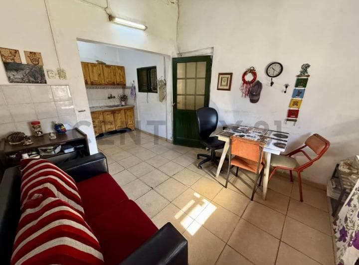 Venta Casa 3 Ambientes con Patio y Parrilla en Moron + Financiación Privada de H - 4
