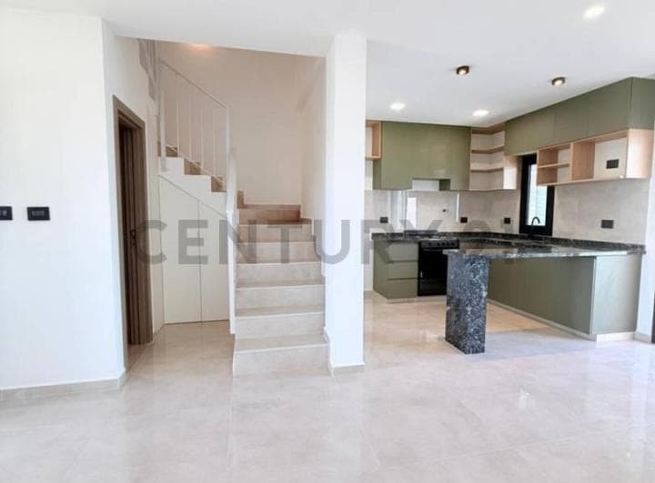 Duplex 3 Dorm. en Venta Campos de Manantiales - 2