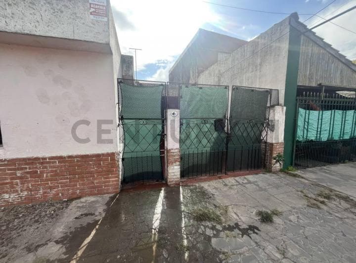 Casa de 3 Ambientes con Local Al Frente - 3