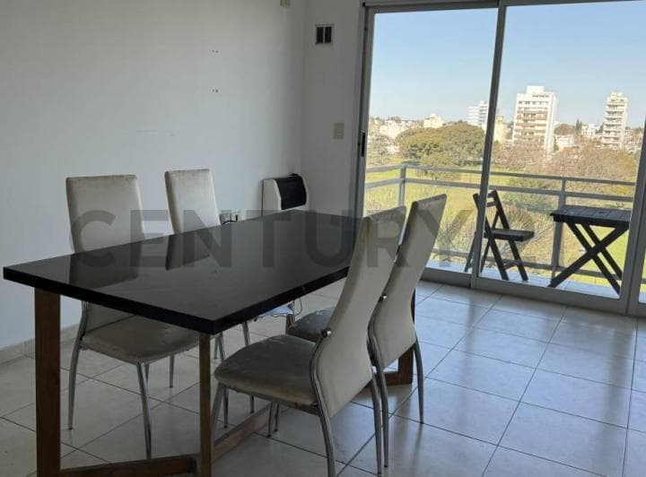Departamento en Venta en La Plata de Dos Dorm. con Cochera - 3
