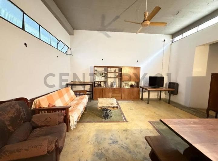 Venta PH 3 Ambientes con Patio Sin Expensas - Barracas - 3