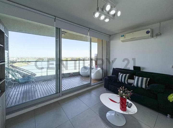 Islas del Golf Nordelta La Mansa con Vista Al Lago Central en Venta - 2