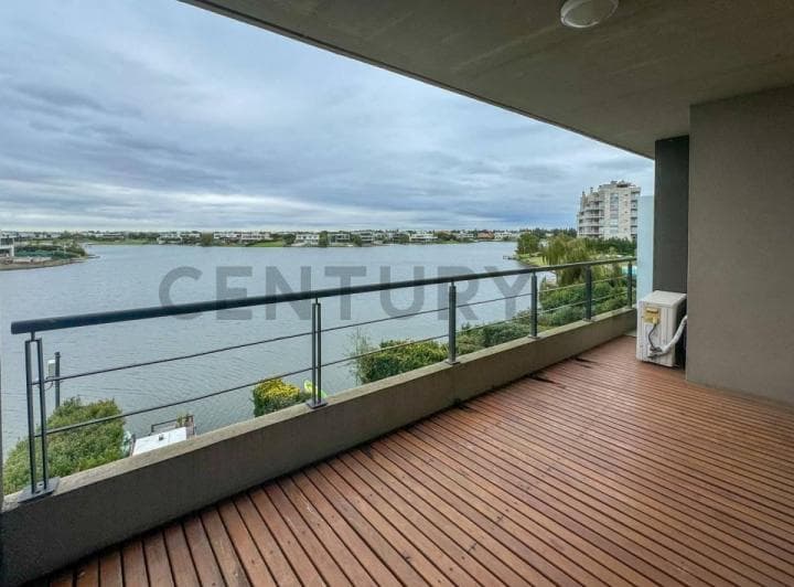 Islas del Golf Nordelta La Mansa con Vista Al Lago Central en Venta. - 3