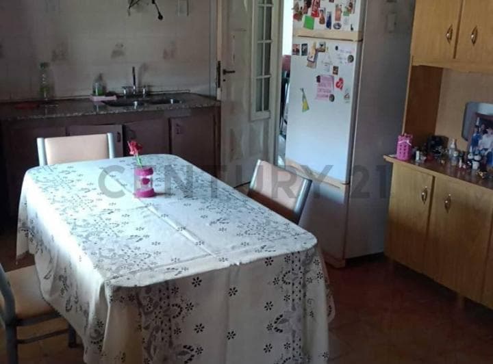 162 Entre 29 y 30 Berisso. Casa en Venta de 2 Dorm. - 2