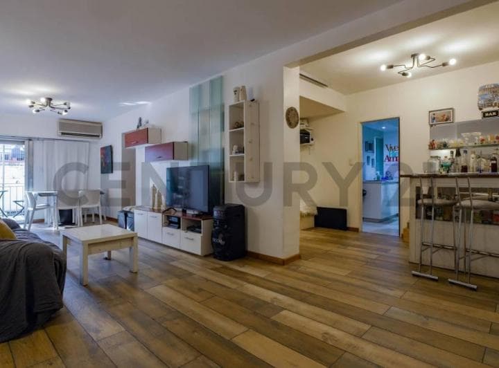 4 Ambientes Balcon y Cochera! Reciclado a Nuevo | Apto Credito | Acepta Permuta - 2