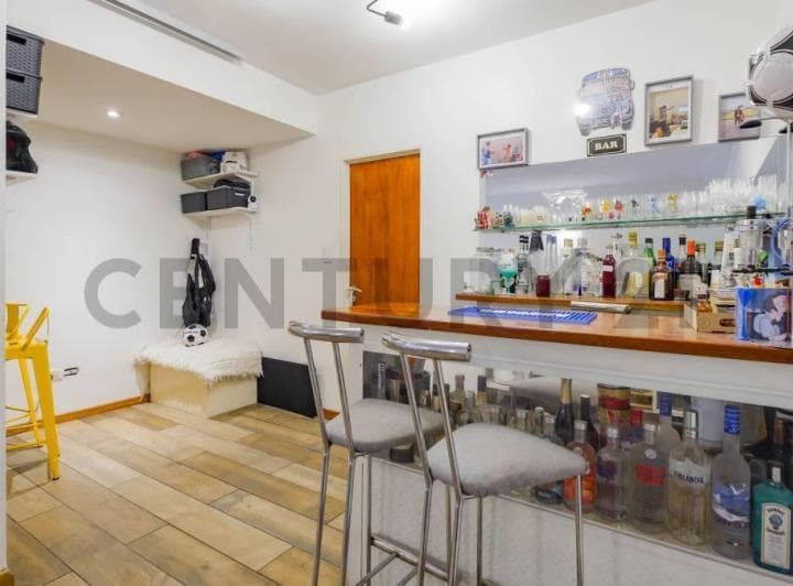 4 Ambientes Balcon y Cochera! Reciclado a Nuevo | Apto Credito | Acepta Permuta - 3