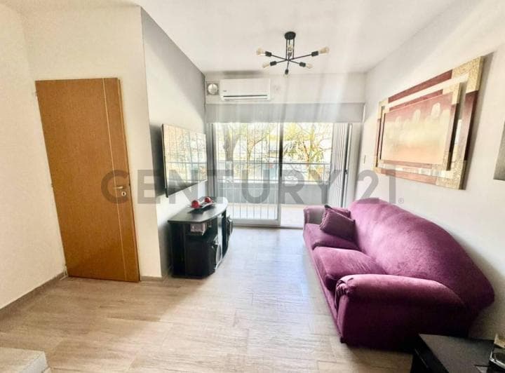 Venta PH 2 Ambientes Tipo Dúplex en Villa Pueyrredón - 2