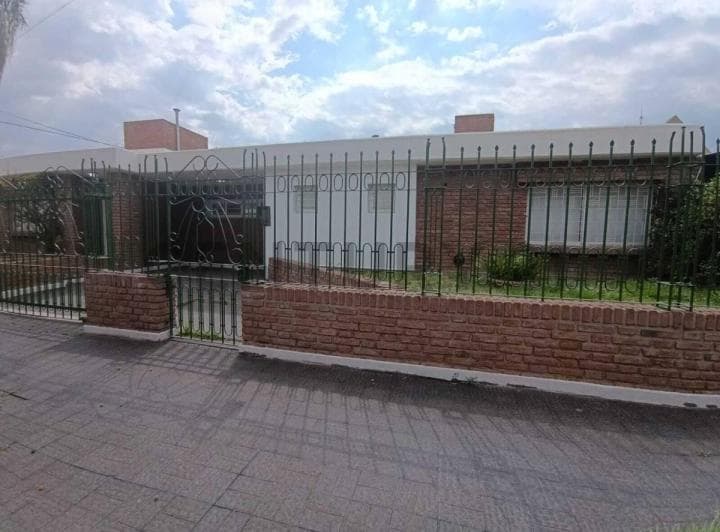 Venta Casa 3 Dorm Barrio Parque Horizonte Zona Sur - 2
