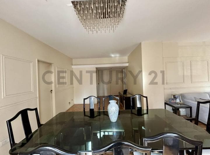 Venta Departamento 4 Ambientes con Dependencia y Doble Balcon en Flores - 5