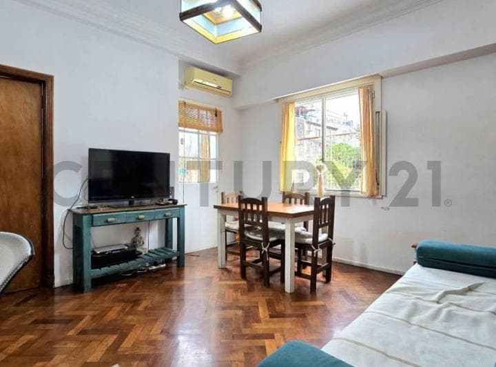 Venta PH 3 Ambientes en Saavedra con Patio - 2