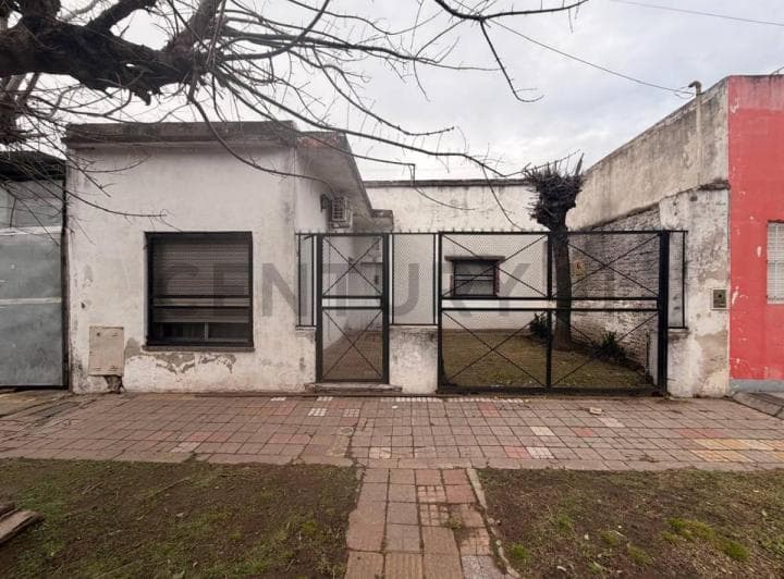 Casa/ Lote en Venta en Ramos Mejia Sur. Apta Credito. Acepta Permuta. - 3