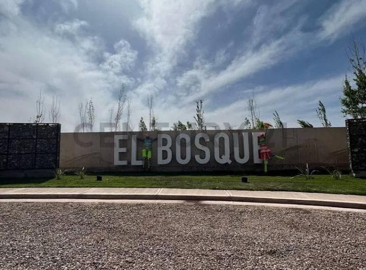 Lote en Barrio El Bosque – Maipu - 4