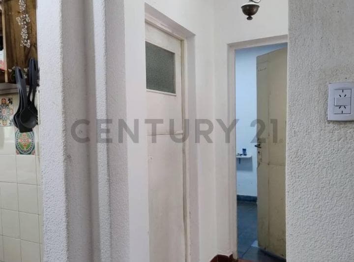 Encantadora Casa - Quinta de 4 Ambientes con Pileta y Quincho. Parque de 832.50 m² - 3