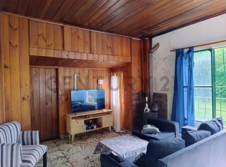 Encantadora Casa - Quinta de 4 Ambientes con Pileta y Quincho. Parque de 832.50 m² - 2